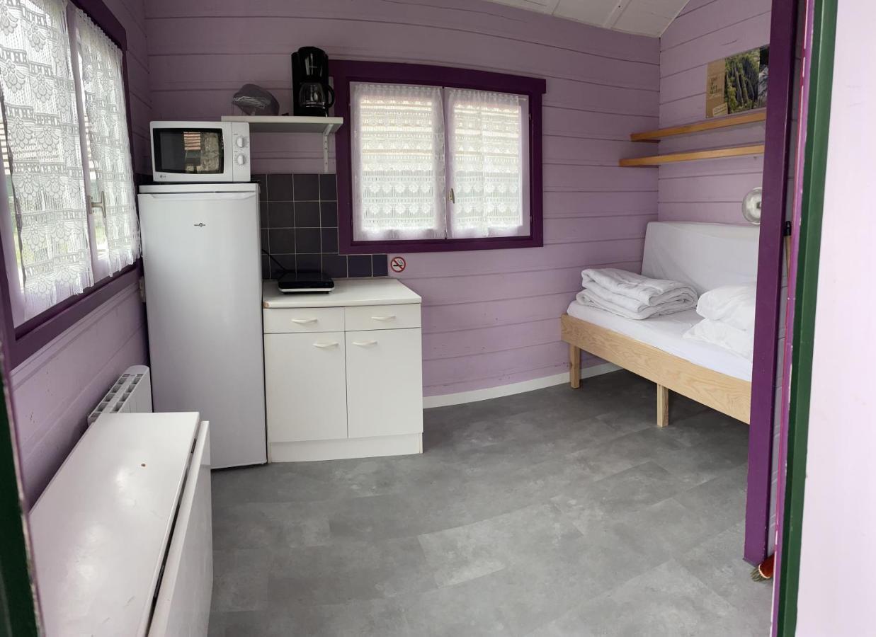 Camping Les Etoiles Saint-Sornin-Lavolps 외부 사진