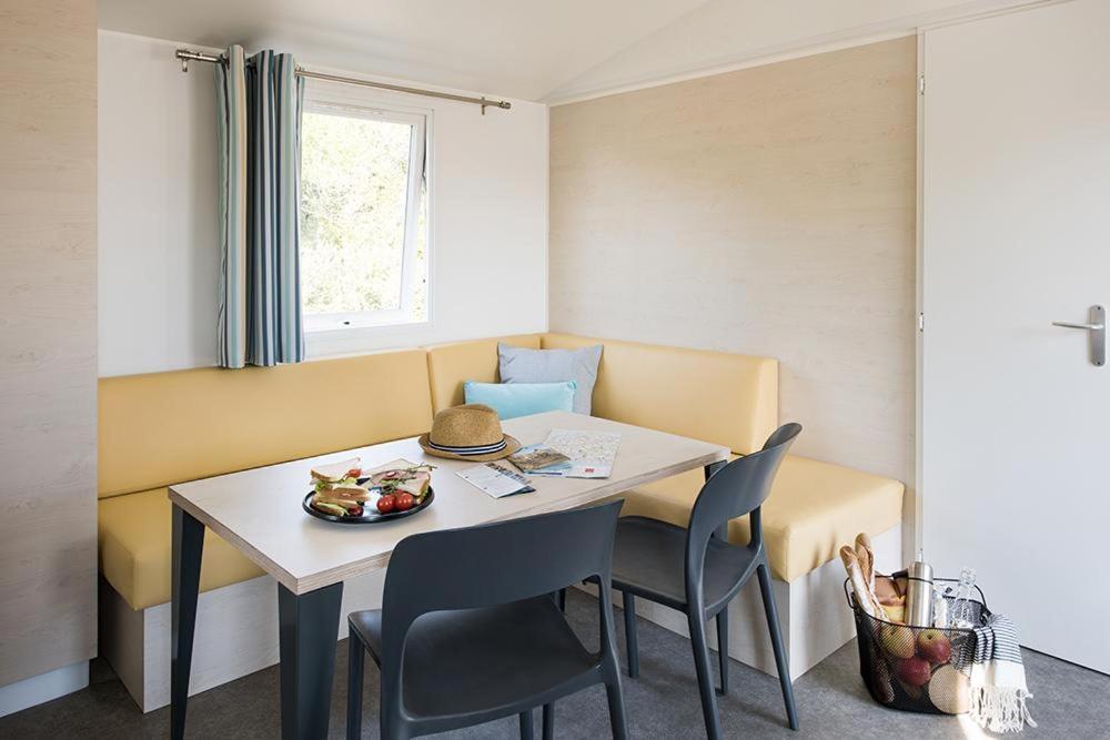 Camping Les Etoiles Saint-Sornin-Lavolps 외부 사진