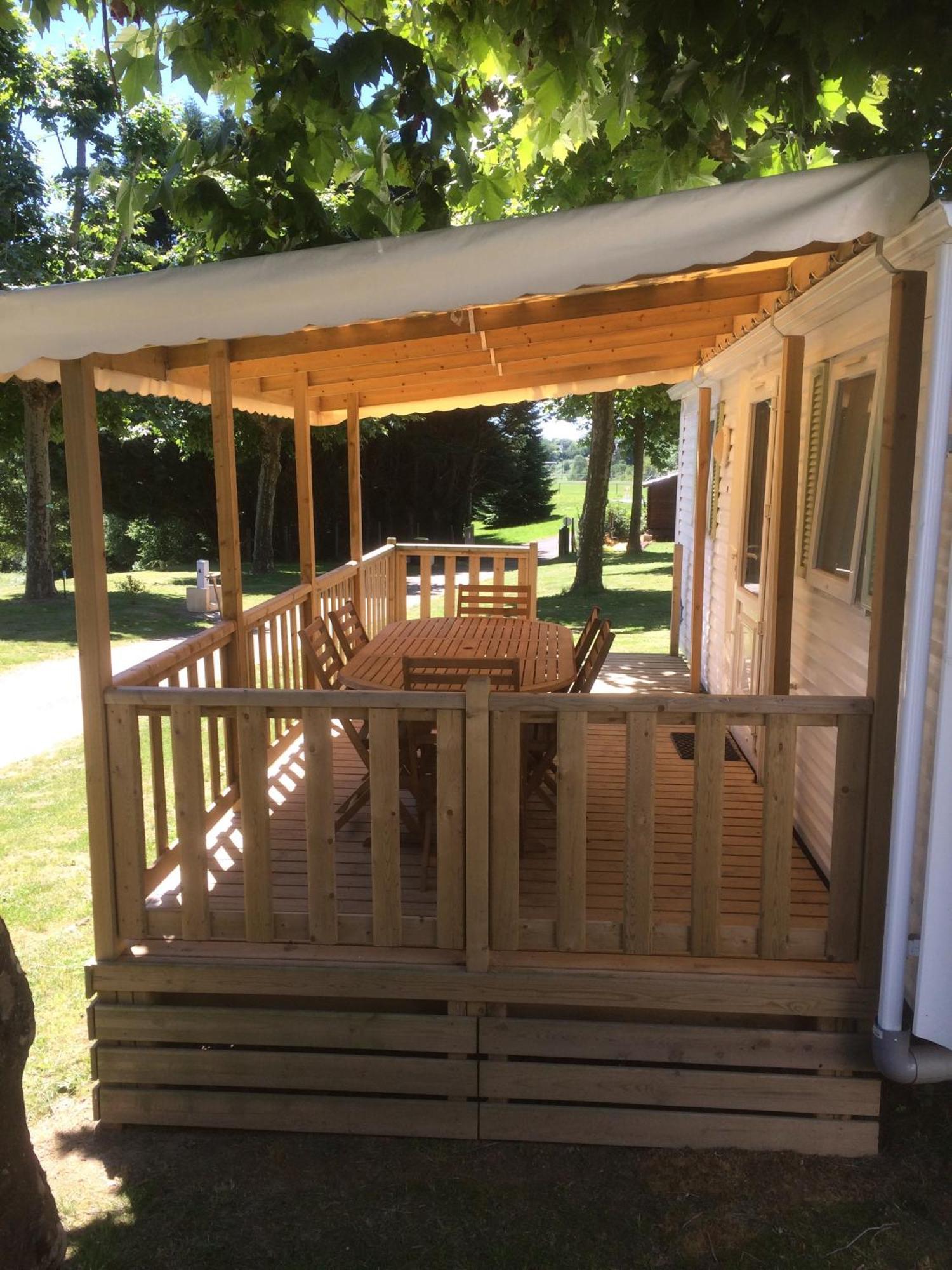 Camping Les Etoiles Saint-Sornin-Lavolps 외부 사진