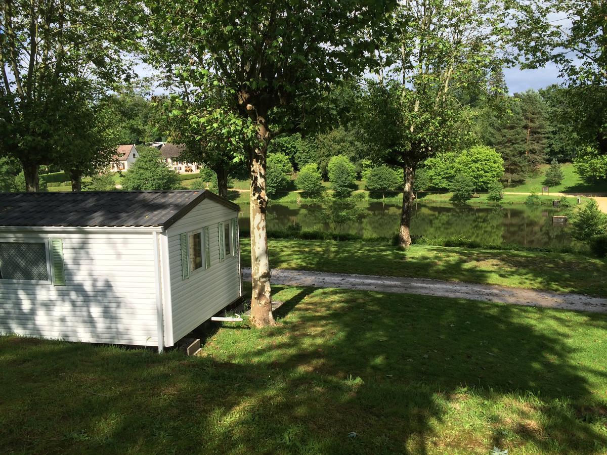 Camping Les Etoiles Saint-Sornin-Lavolps 외부 사진